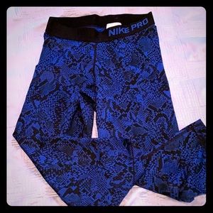 Mikie workout leggings